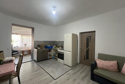 Apartament cu 2 camere decomandat, mobilat în Traian