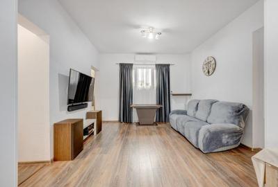 Apartament cu 3 camere semidecomandat, mobilat în Unirii