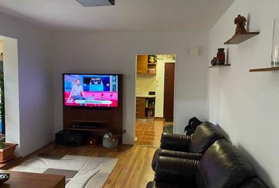 Apartament cu 3 camere semidecomandat, mobilat în Olimpia-Stadion