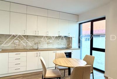 Apartament cu 3 camere semidecomandat, mobilat în Someșeni