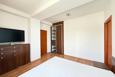 13 Septembrie - 3 Camere - 92 mp - 3 Bai - Bloc 2007 - COMISION 0% - 12