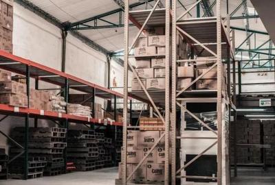 Spațiu industrial, 1280 mp în Central