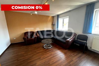 Apartament cu 4 camere decomandat, mobilat în Vasile Aaron
