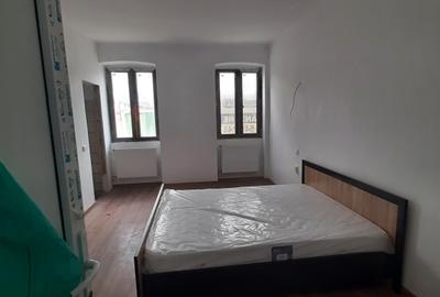 Crizbav Imobil 9 camere cu 9 bai , teren 1500mp , ideal pensiune - 3