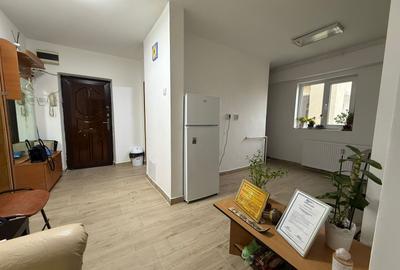 Apartament cu 3 camere decomandat în Calea Călărașilor