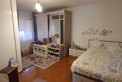 TECHIRGHIOL, CENTRAL, VILA  D+P+1, DESCHIDERE PE COLT, 5 CAMERE, 5 BAI - 13