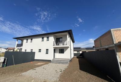 Duplex cu 4 camere în Tărlungeni