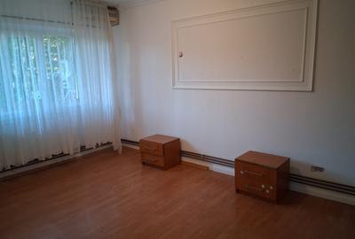 Vand apartament cu 3 camere la parter inalt zona Lipovei - 5