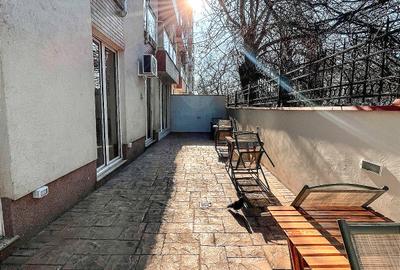 Apartament cu 4 camere decomandat în Dorobanți