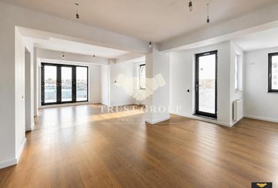 Apartament cu 3 camere decomandat în Mihai Bravu