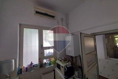 Casă / Vilă cu teren de inchiriat Km 0 langa Primarie - 8