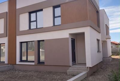 Casă tip Duplex la Cheie în Săcălaz | Zidărie dublă | Finisaje Premium - 3