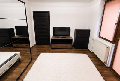 2 camere Locatie Centrala – Mobilat / Utilat - 4