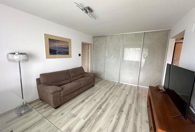 Apartament cu 2 camere semidecomandat, mobilat în Băneasa