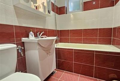 Apartament 2 camere Dambu etaj 2 renovat recent - 8