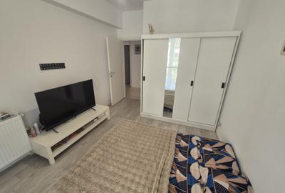 Apartament 2 camere- mutare imediata ! - 1