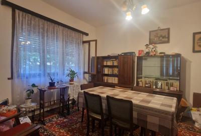 Apartament cu 3 camere decomandat în Alba Iulia