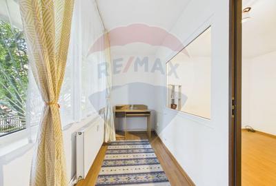 Oportunitate - 2 Apartamente 4 + 2 camere - Zona 13 Septembrie - 17
