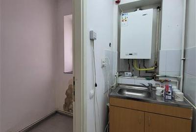 Vanzare spatiu comercial, Ghimbav, Central langa Primarie, vitrina - 13