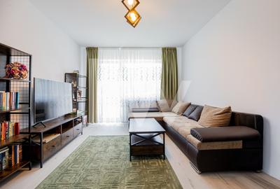 Apartament cu 3 camere decomandat, mobilat în Tractorul