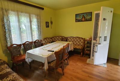 De vânzare – Casă D+P+E, anexă și teren generos  Gardani Maramures - 10