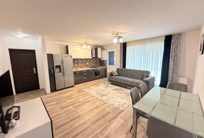 Apartament cu 3 camere semidecomandat, mobilat în Florești