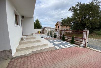 Vila  Frumoasa , individuala ,Sibiu ,7 camere , 5 Bai , mobilata ,utilata - 22