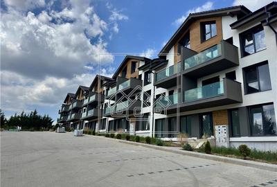 Apartament cu 3 camere nedecomandat în Exterior Vest