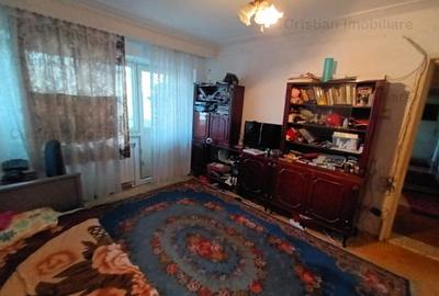 3 camere confort 1 Decomandat SPATIOS etaj 2 Piata Vidin - 1