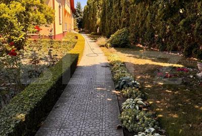 Casă individuală cu 11 camere în Bariera Vâlcii