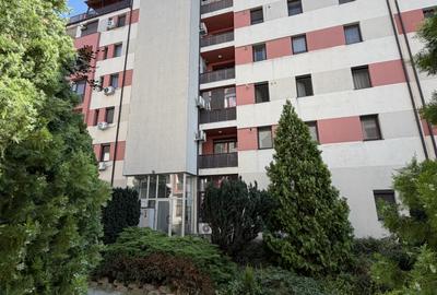 Apartament cu 2 camere decomandat, mobilat în Soarelui