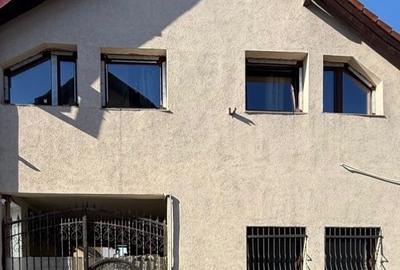 Casa individuala de vanzare/inchiriat in Brasov-zona Grivitei/Aurel Vlaicu - 1
