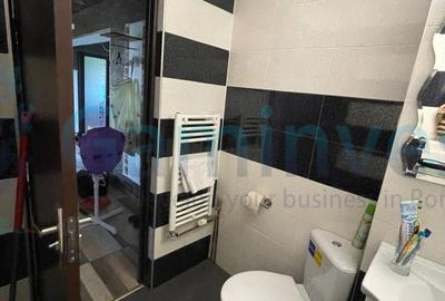 Apartament de vanzare in Oradea, cu 4 camere, 98 mp utili, zona Splaiul Crisanei - 17