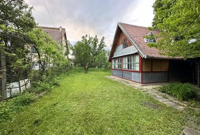 Teren Construcții intravilan de 1915 mp, în Sadu
