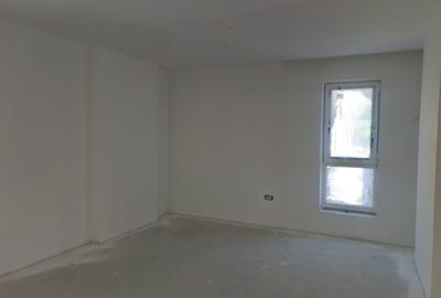 4  camere/bloc  nou/zona Centrul  Comercial  Grand  Arena/comision 0  cumparator - 3