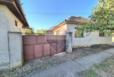 Casă individuală cu 3 camere în Macea