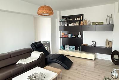 Bulevardul Unirii, vedere spre Parcul Mara-Apartament cu 3 camere de închiriat! - 9