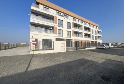 Apartament cu 3 camere decomandat în Torontalului