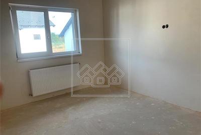 Duplex de vanzare in Selimbar, 3 dormitoare, curte si parcare - 12