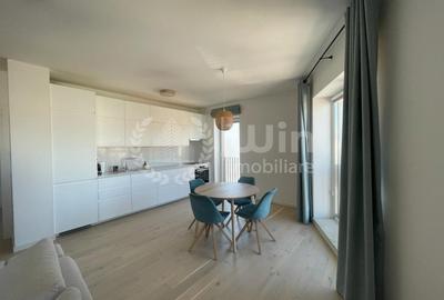 Apartament cu 2 camere semidecomandat, mobilat în Mărăști