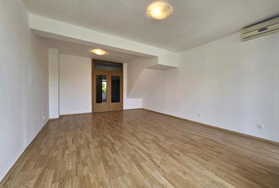 Inchiriere apartament 4 camere / vila / Giulesti / Intr. Pinului / curte  54 mp - 3