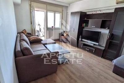 Apartament cu 2 camere decomandat, mobilat în Central