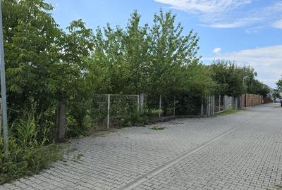 Teren Construcții intravilan de 690 mp, în Odăile