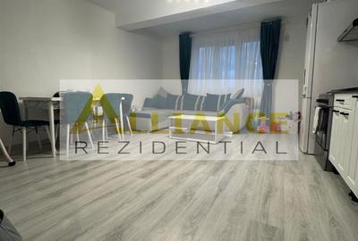 Apartament cu 3 camere semidecomandat, mobilat în Central