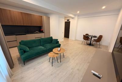 Apartament cu 2 camere semidecomandat, mobilat în Pipera