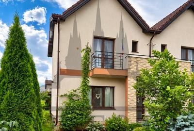 Duplex singur in curte, mobilat si utilat, la intrare in Sanpetru - 3