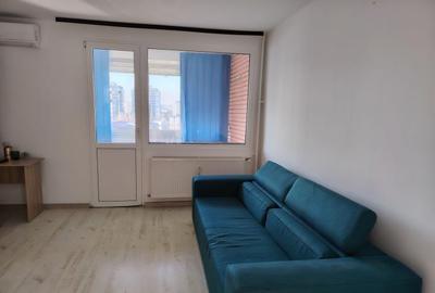 Apartament 3 camere  semidecomandat - zona Titan - 2