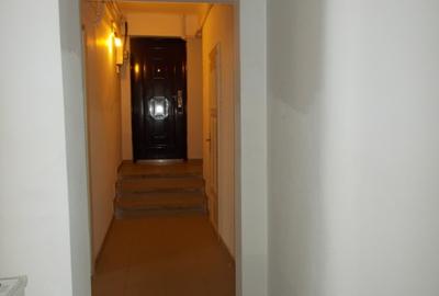 Cotroceni, Eroilor, demisol inalt in imobil mic, decomandat, intrare separata - 9