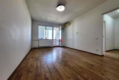 Apartament cu 2 camere decomandat în Titan