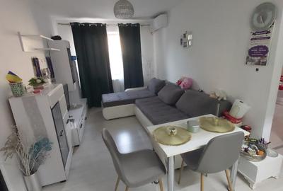 Inchiriez apartament 3 camere modern - 1